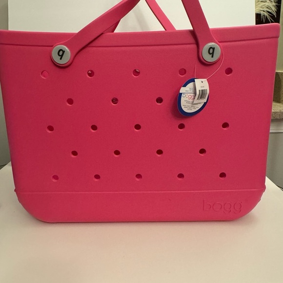 NWT. BOGG bag. Large pink fuschia bogg tote bag. Approx. 19x15x9.25. - Picture 2 of 11